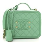 Caviar Quilted Medium CC Filigree Vanity Case Green