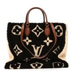 Shearling Monogram Giant Teddy Onthego GM Black White